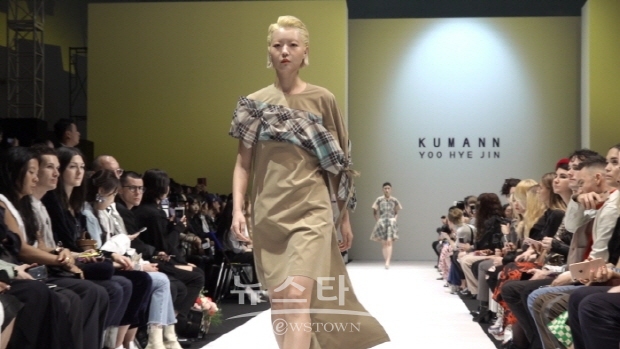 유혜진 디자이너, ‘KUMANN YOO HYE JIN’ (김한정 기자)