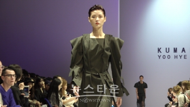 유혜진 디자이너, ‘KUMANN YOO HYE JIN’ (김한정 기자)