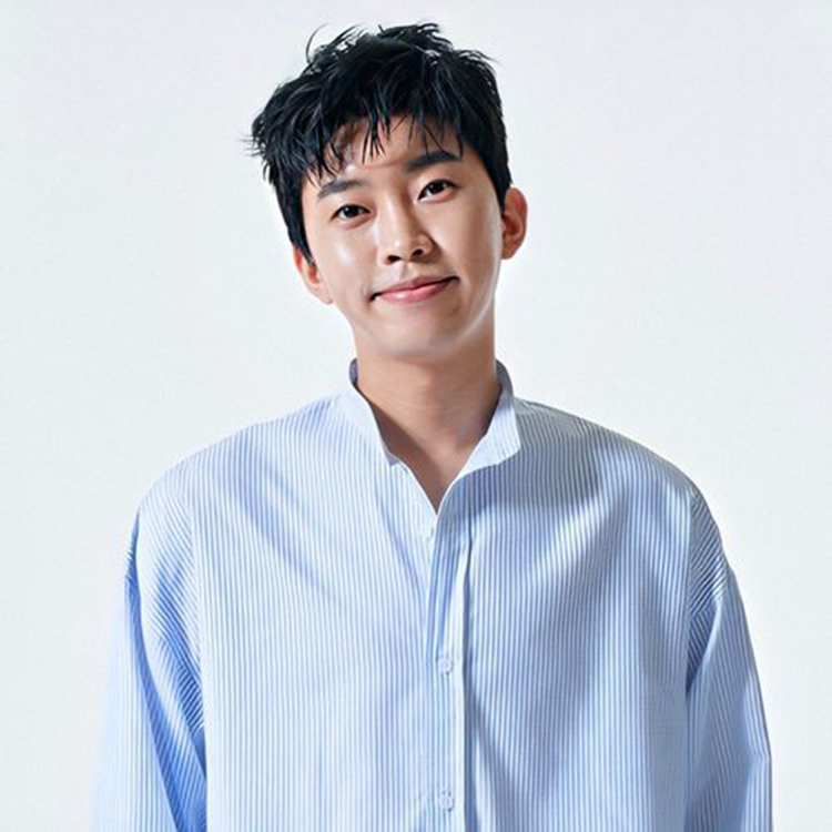 - 사진제공 : 임영웅(뉴에라프로젝트, 물고기컴퍼니)/ 이찬원(뉴에라프로젝트)/ 강다니엘(출처_커넥트엔터테이먼트)