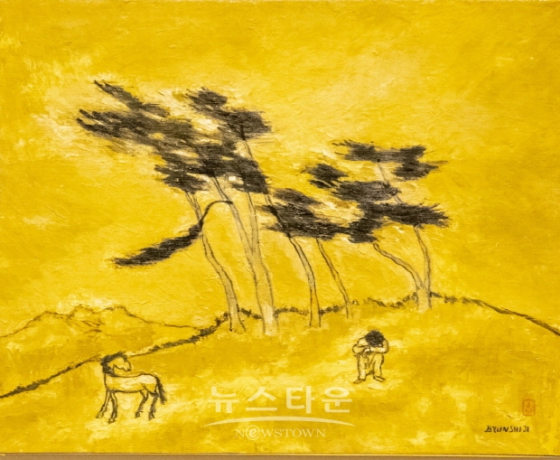 김종근 평론가가 본 ‘변시지 화백의 작품세계’와 ‘공간누보 송정희 대표’의 변시지 작품설명(김한정 기자)