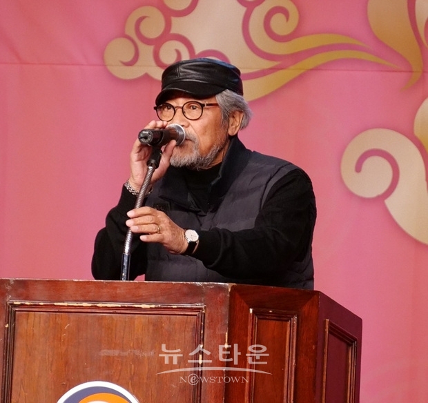 연극배우 최종원