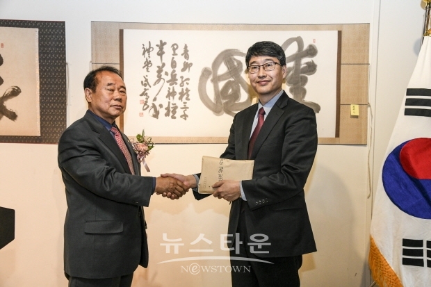 禮堂 지영호 서예전 ‘愛國’(김한정 기자)