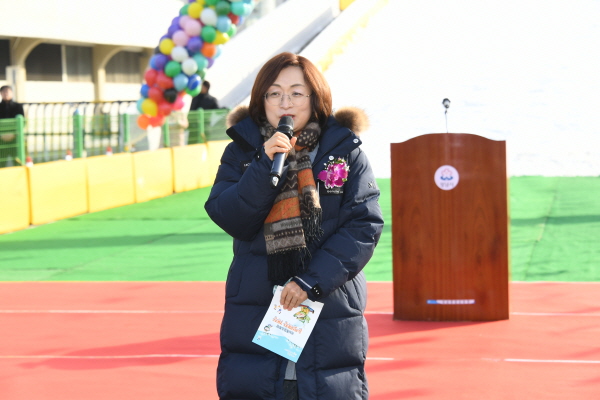 은수미 시장이 성남종합운동장 눈썰매장 개장식에 참석