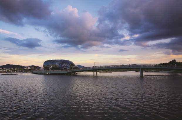 방축천 호수공원길