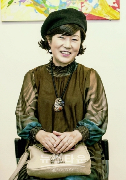 한국화작가 수연 김종숙 초대전(김한정 기자)