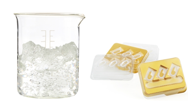 사진설명: 좌 – 겔(Gel) 형태의 CLHA, 우 – CLHA를 적용한 마이크로 구조체 패치