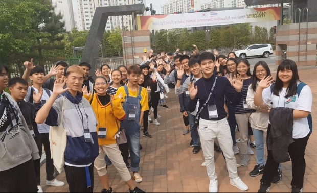 마하사라캄부속고 학생들， 파주 한빛고등학교 방문.