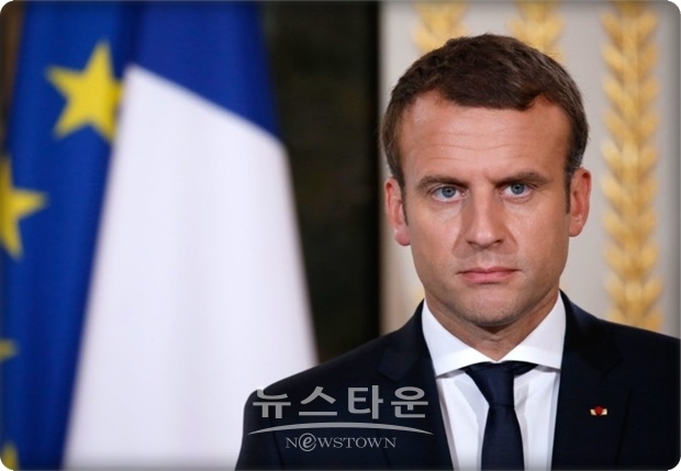 프랑스 정부는 내년은 참가자를 4만 명으로 늘리고, 2026년까지 16세 이상 국민을 대상으로 참여를 의무화할 방침이다. 계획대로 실현되면 참가자는 매년 약 80만 명으로 약 15억 유로(약 1조 9천 965억 원)의 경비가 소요되는 것으로 추산되고 있다.