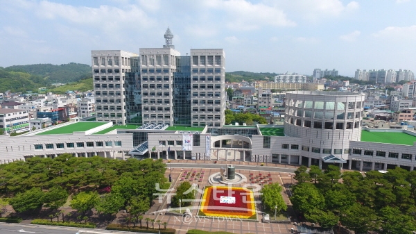 진주시청 전경