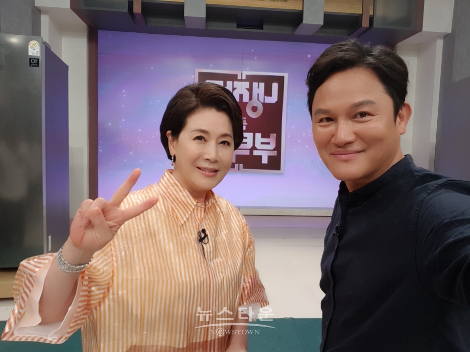 박정수강성진인증사진