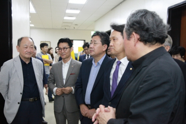 대한민국 국회 9.19 평양선언 1주년 기념 거장 선우영展(김한정 기자)