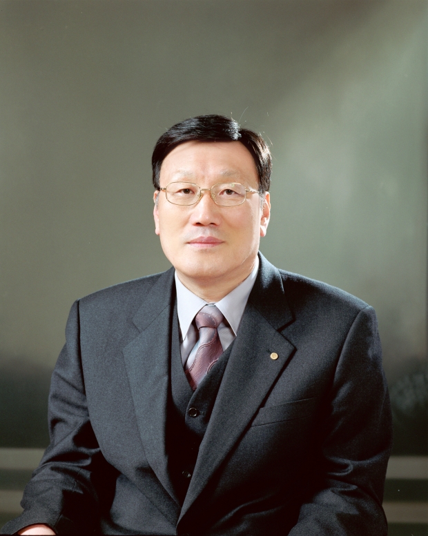 조금세 학교바로 세우기 전국연합회장. (전)부산교총회장
