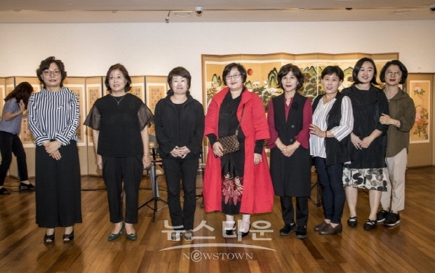 제6회 민연회, ‘민화 회원전’(김한정 기자)