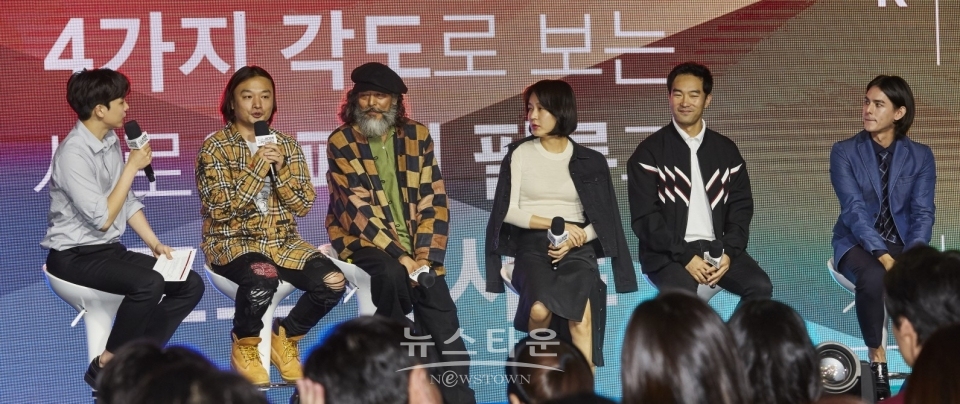 지난 24~26일, 성수동 레이어 57에서 개최된 2020 S/S 패션코드 앤 페스티벌에서 패션필름 토크콘서트(25일)가 진행되고 있다.  (왼쪽부터 사회 정재호, 감독 황성주, 모델 김칠두, 디자이너 이승희, 디자이너 이청청, 모델 이현재) / 고득용기자 ⓒ뉴스타운
