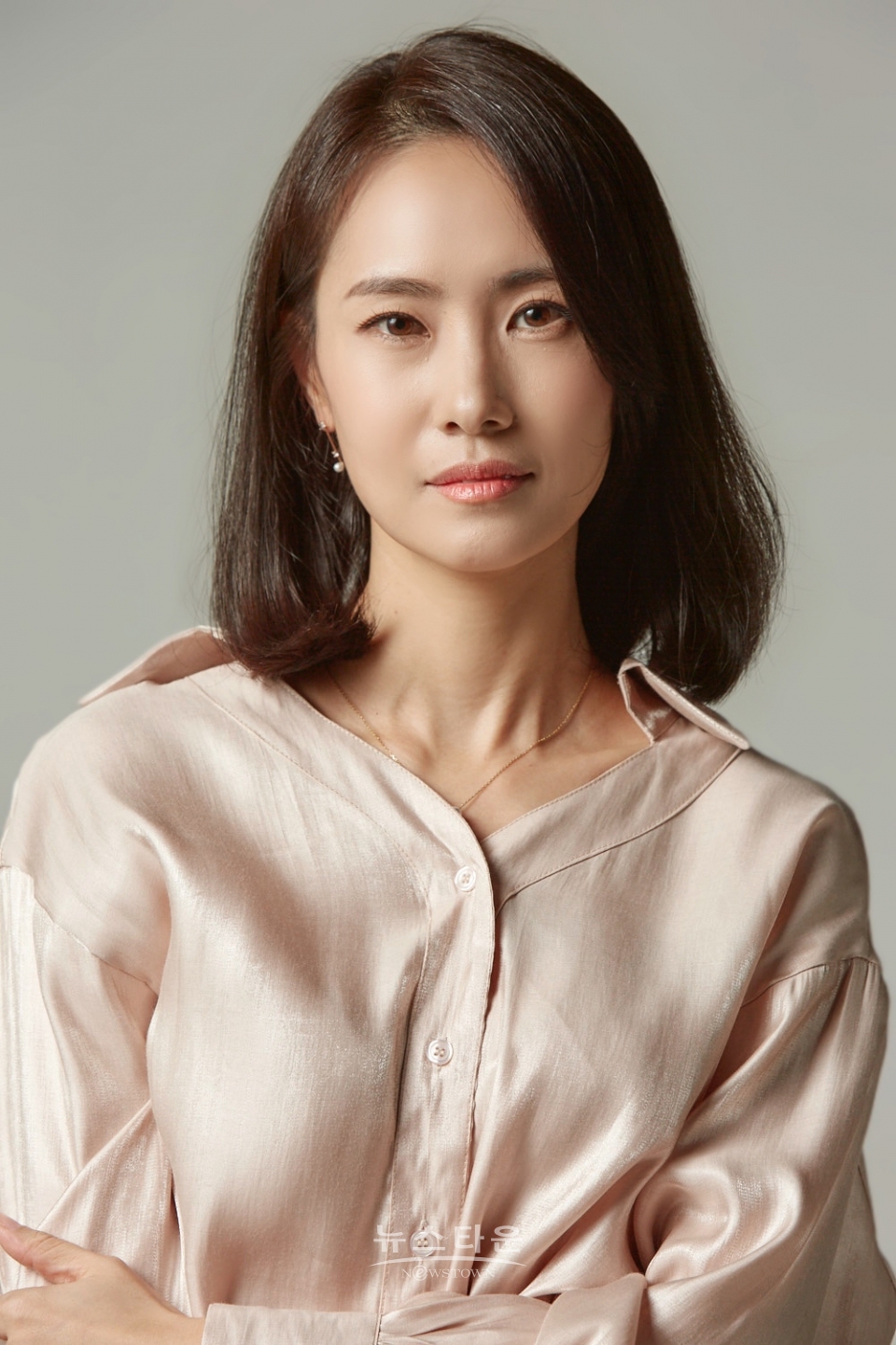 다재다능한 팔색조 배우 박수연이 매니지먼트 에어와 전속계약을 맺으며 새 둥지를 틀었다.