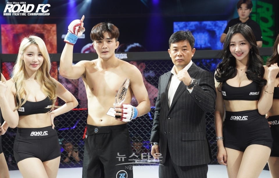 데뷔전 54초 만에 이긴 2001년생 김산의 2020년 포부 “모든 방면 실력 향상할 것” / 고득용기자 ⓒ뉴스타운