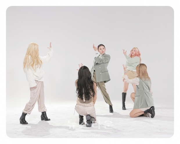 걸그룹 크랙시(CRAXY) 프로필, 사진=SAITAINMENT