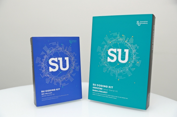 왼쪽부터 SU코딩키트 마이크로비트, SU코딩키트 아두이노