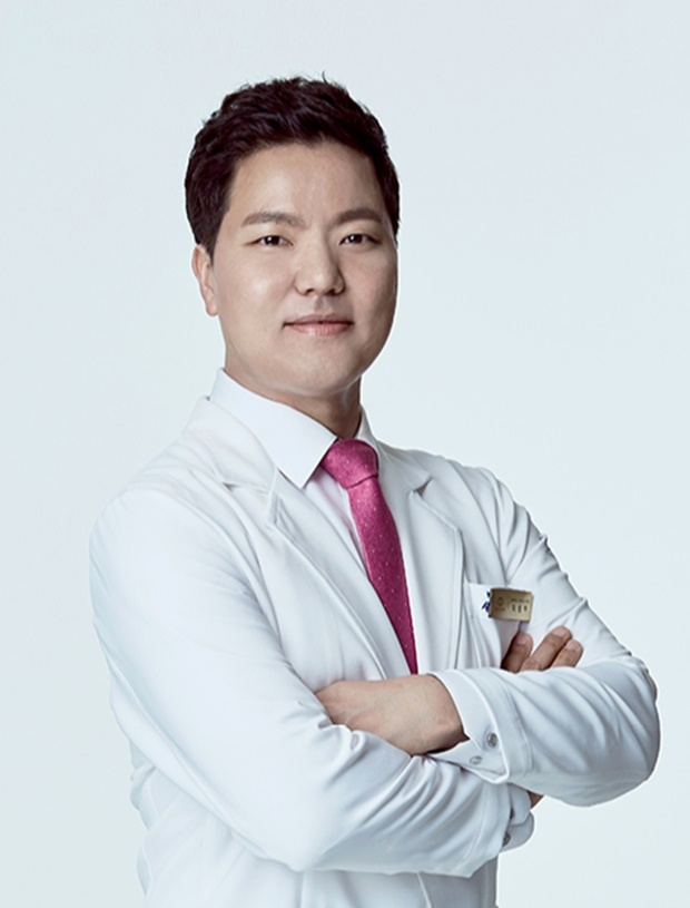 (사진: 닥터우성형외과)