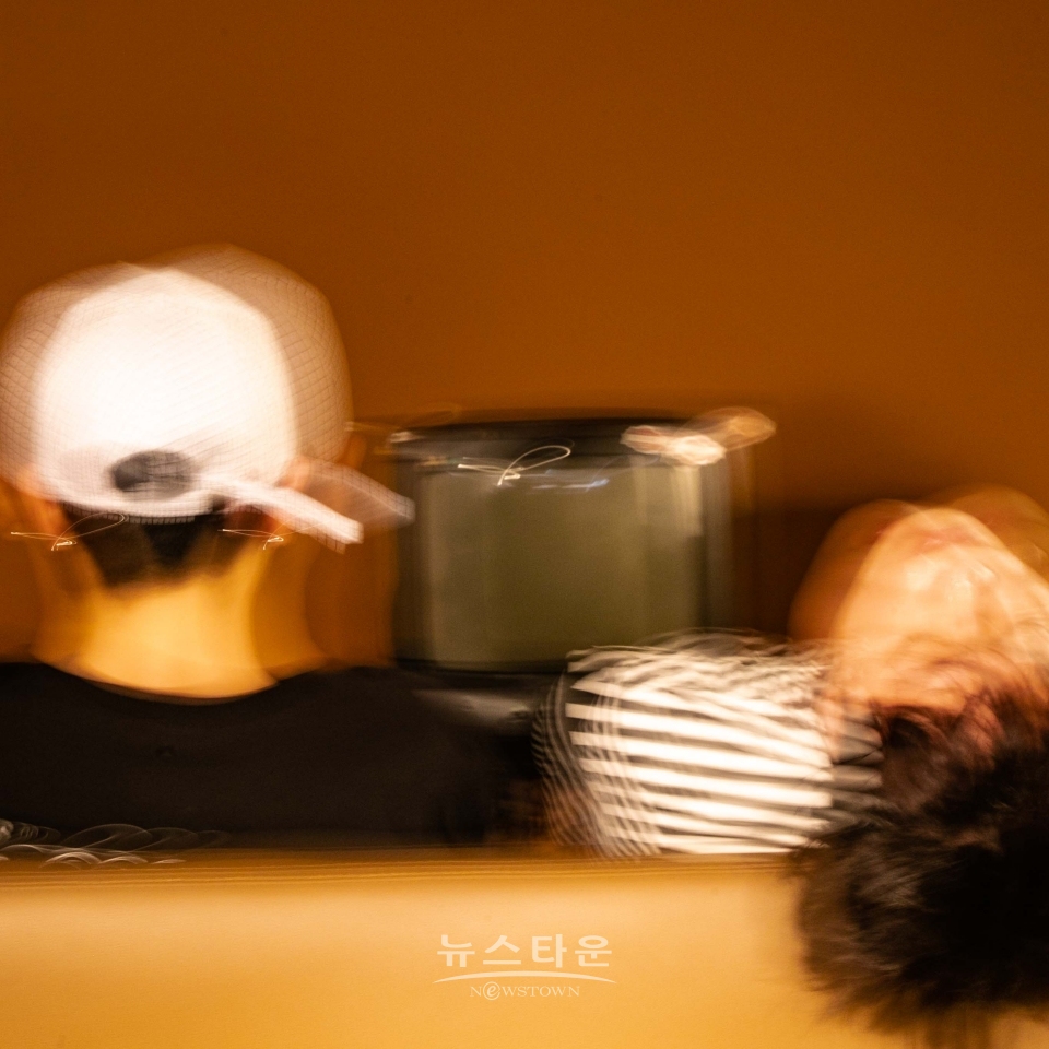 배치기 - 앨범 자켓사진 / 고득용기자 ⓒ뉴스타운