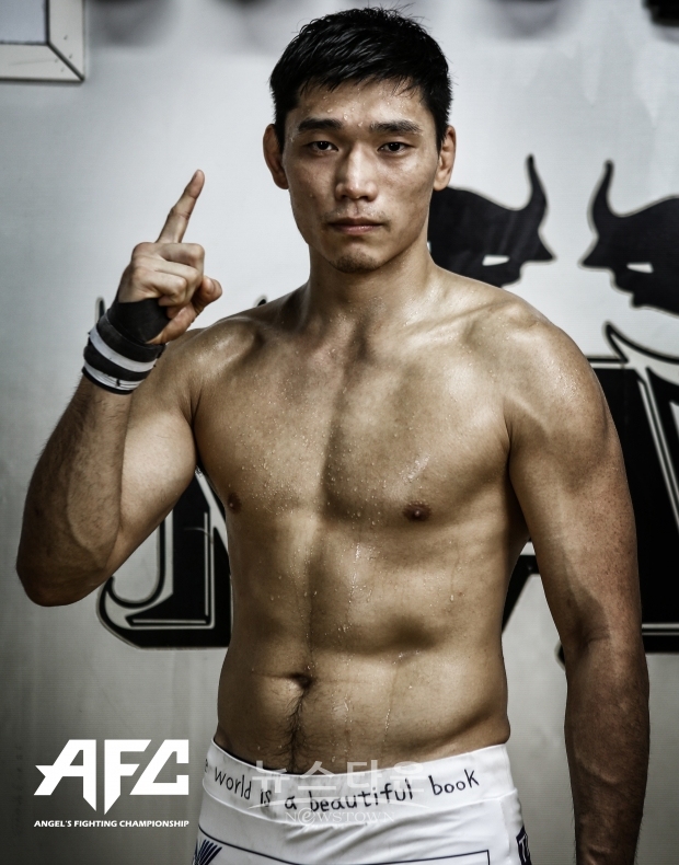 ‘만능 파이터’ 차인호(34, 부산팀매드)가 오는 8월 17일 경기도 파주 오피셜짐서 정식 넘버링 대회인 AFC 14 메인 매치에서 ‘바람의 파이터’ 김재영(38, 노바MMA)과 격돌한다. / 고득용기자 ⓒ뉴스타운