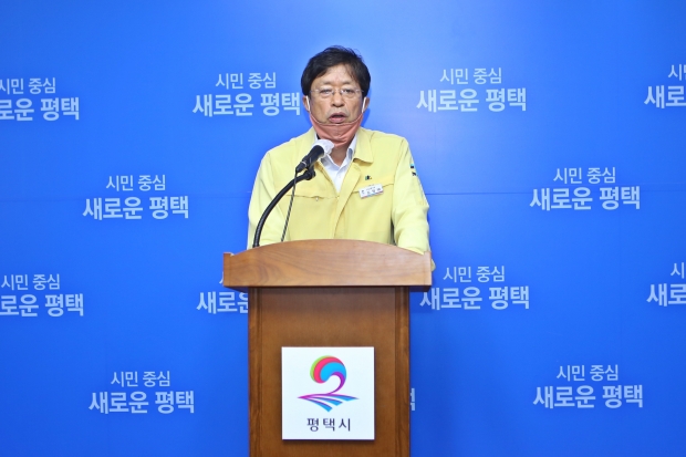 쾌적한 생활 환경 조성을 위한 계획을 브리핑 중인 건설교통국장 김형태