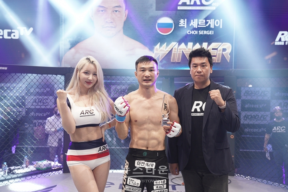 제 4경기 -61.5kg 밴텀급 황창환 VS 최 세르게이 / 고득용기자 ⓒ뉴스타운
