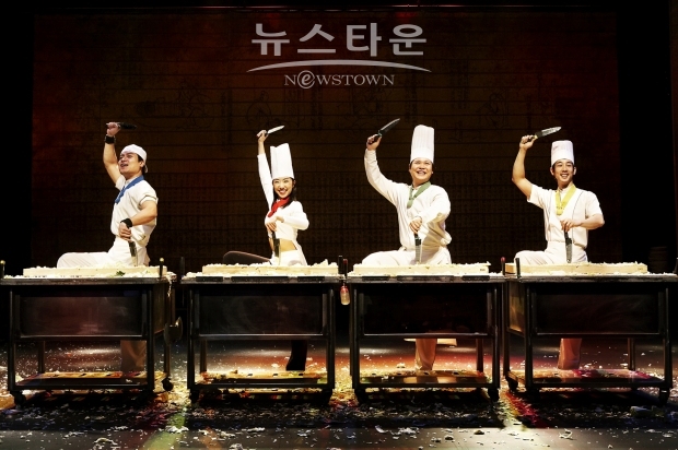 ▲ 지난 10월 19일, 원조 한류 공연 격 '난타'를 시작 / 사진제공= 한국공연관광협회