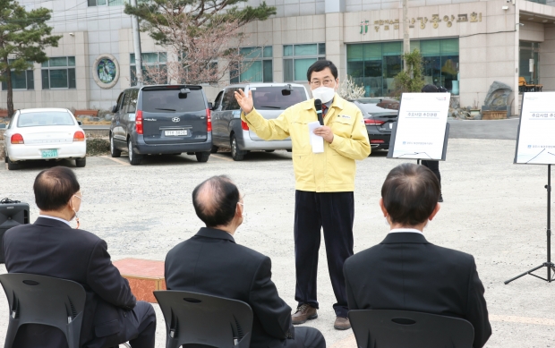 주낙영 경주시장이 지난 24일 강동면과 안강읍을 찾았다.