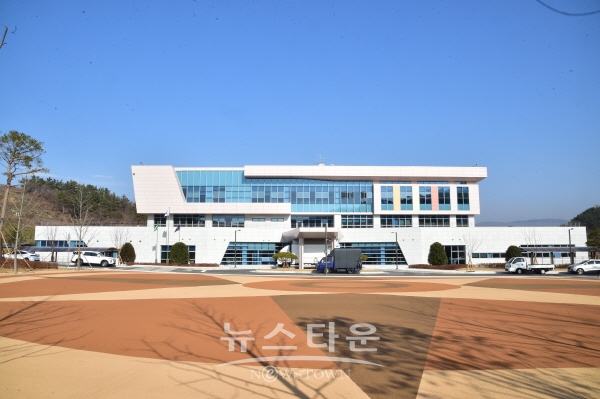 농업기술센터 본관 전경