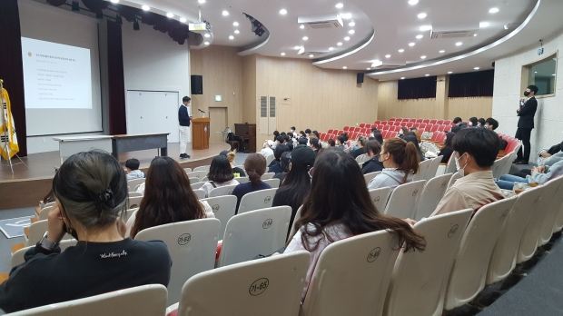 장례지도 학습이론