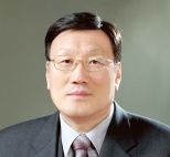 조금세 (전)대통령자문 교육위원,부산교총회장 (현)학교바로세우기 전국연합회장.