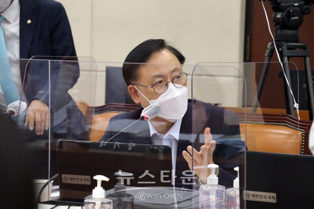 이명수 국회의원(국민의힘, 충남 아산시갑)