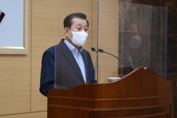 유천호 강화군수가 인사말을 하고 있다.