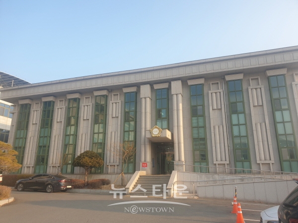 하동군의회 전경