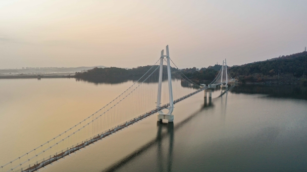 출렁다리
