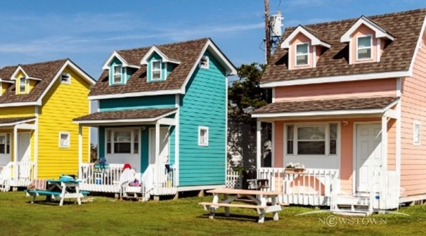 작은 집-Tiny House / 삶의 여정에는 이 같이 알게 모르게 조건이 따라다닌다. 큰 집이 아니라 작은 집은 단순히 집만 작은 것이 아니라 큰 것만 쫓던 인생의 조건을 달리한다는 것도 뜻한다. /