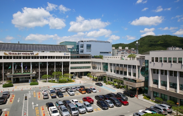 경주시청사 전경사진