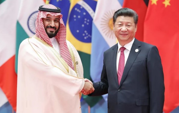 사우디 왕세자 MBS(왼쪽)와 시진핑 중국 국가주석