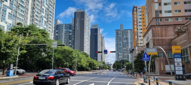 다산동 플루리움아파트 전경