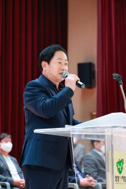 제6회 남양주시장배 여성 스포츠 체조대회’에 참석한 주광덕 남양주시장