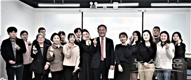 이충우 여주시장이 지난 11일 키움정책단과 소통간담회 시간을 가졌다. /여주시<br>