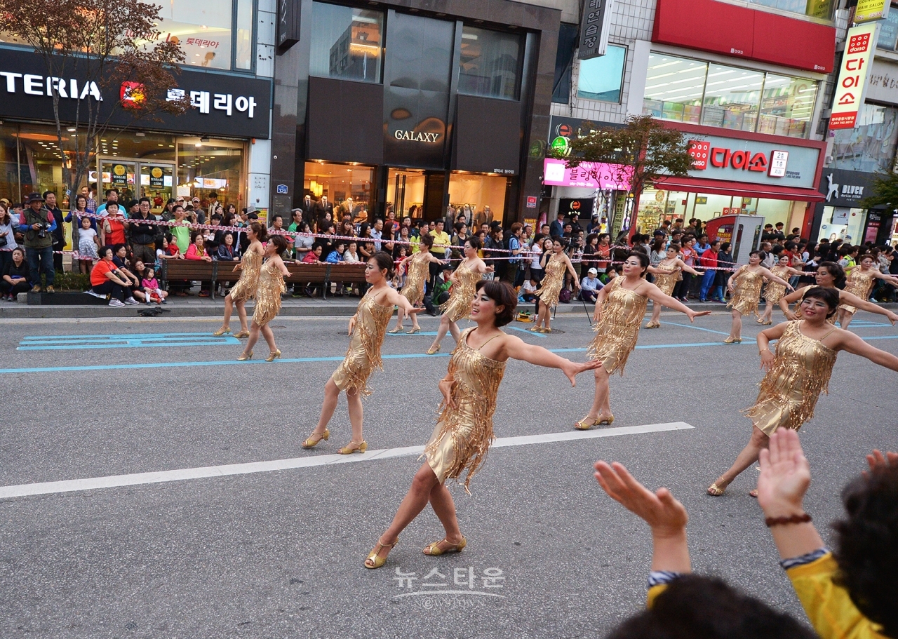 원주댄싱카니발 거리공연