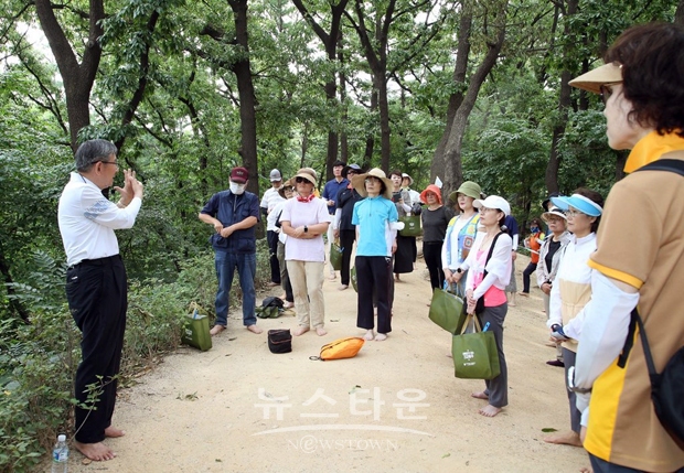 맨발걷기 환경조성 조례개정(6월 맨발걷기 행사)