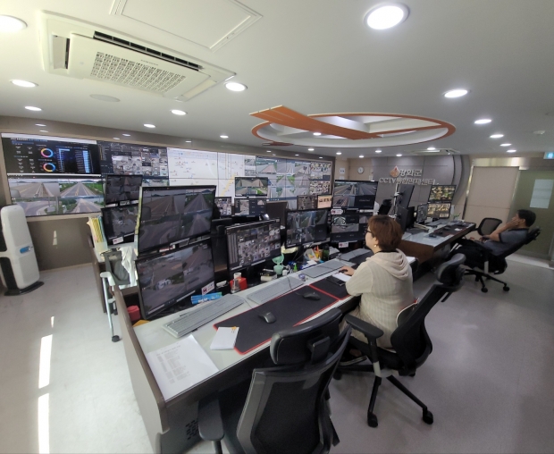cctv 관제실 내부