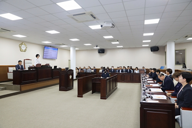 인천 동구의회 의회 진행 사진