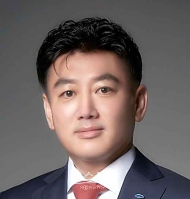 강태우 국제엔젤봉사단 상임대표 겸 국경없는 문화예술 오케스트라 총괄단장