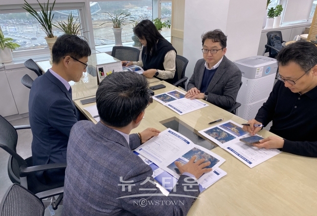 김성규 사천부시장이 2월 21일 국비·특별교부세 확보를 위해 행정안전부 교부세과와 재난관리정책과를 방문해 지역현안(2건), 재난안전(5건) 등 총 7건의 특별교부세 지원을 요청했다.