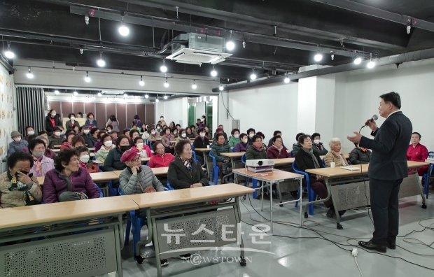 오성환 당진시장 상록수 노인대학 특강