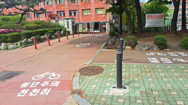 교통약자 밀집구간 노면표시 정비(중원초등학교 일원)